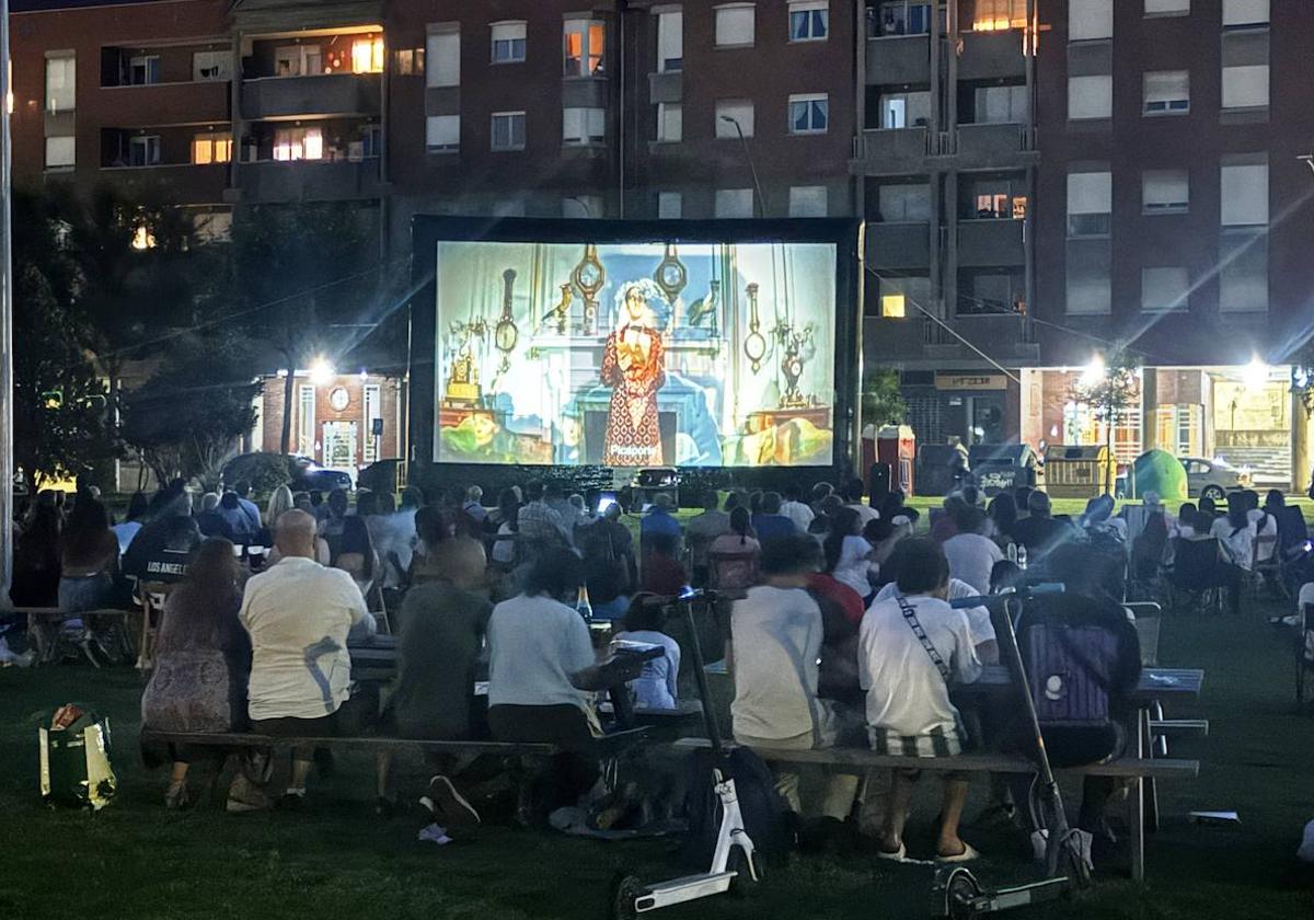 Cambio de hora en el cine de verano de León