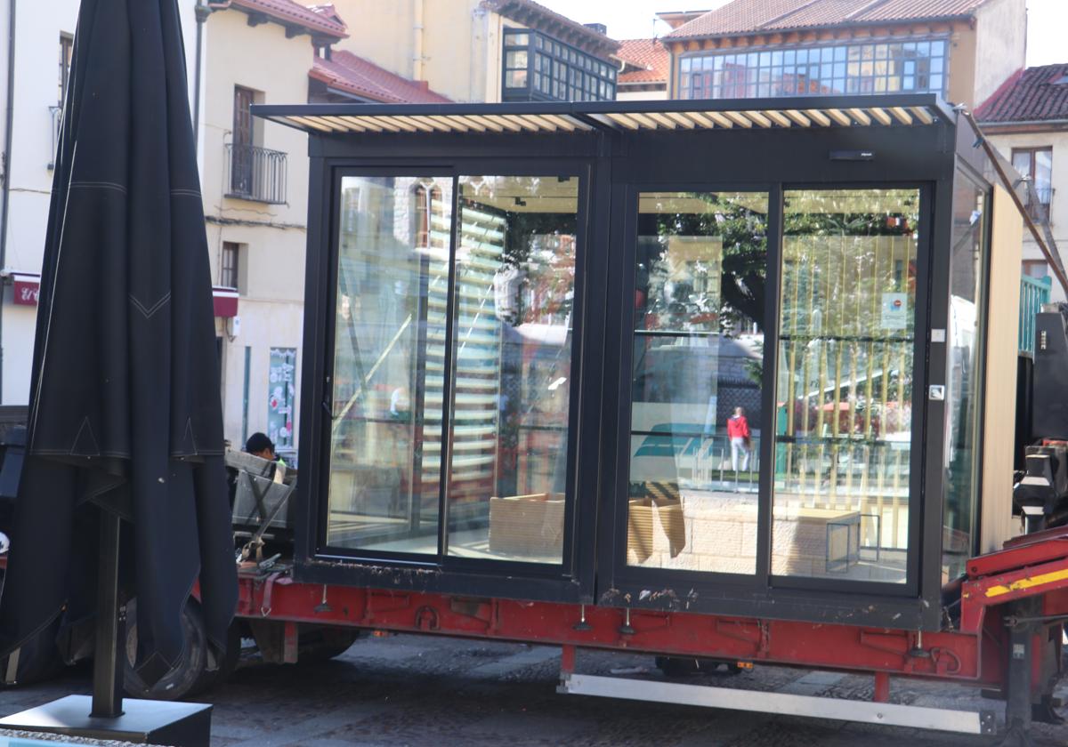 Retirada de los veladores de la plaza San Marcelo