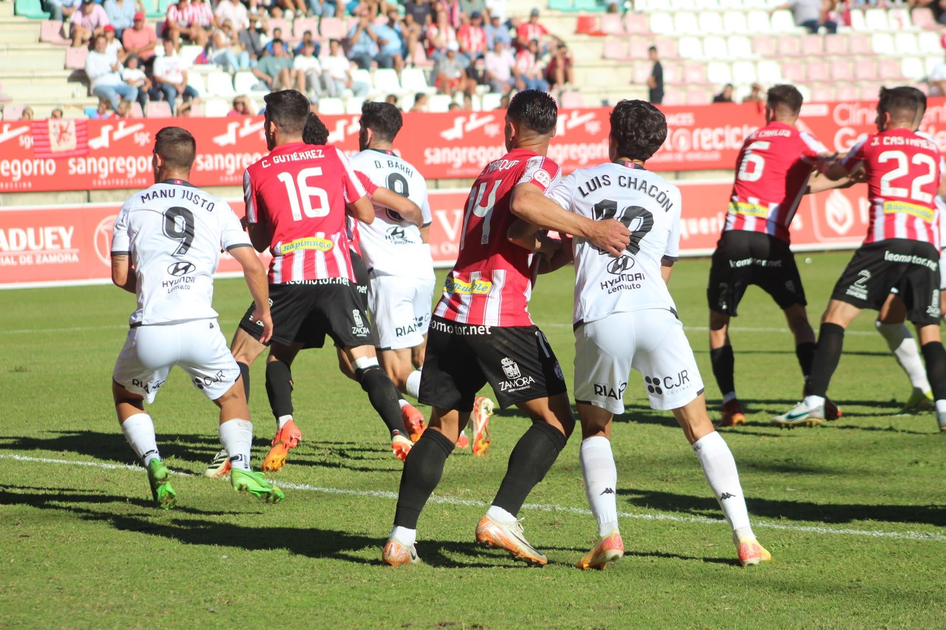 Las mejores imágenes del partido del Zamora CF y la Cultural Leonesa