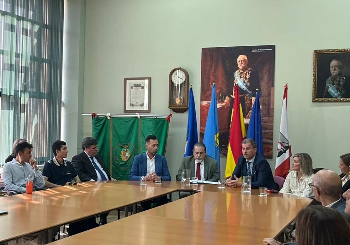 Las universidades de León y Oviedo inauguran su máster.