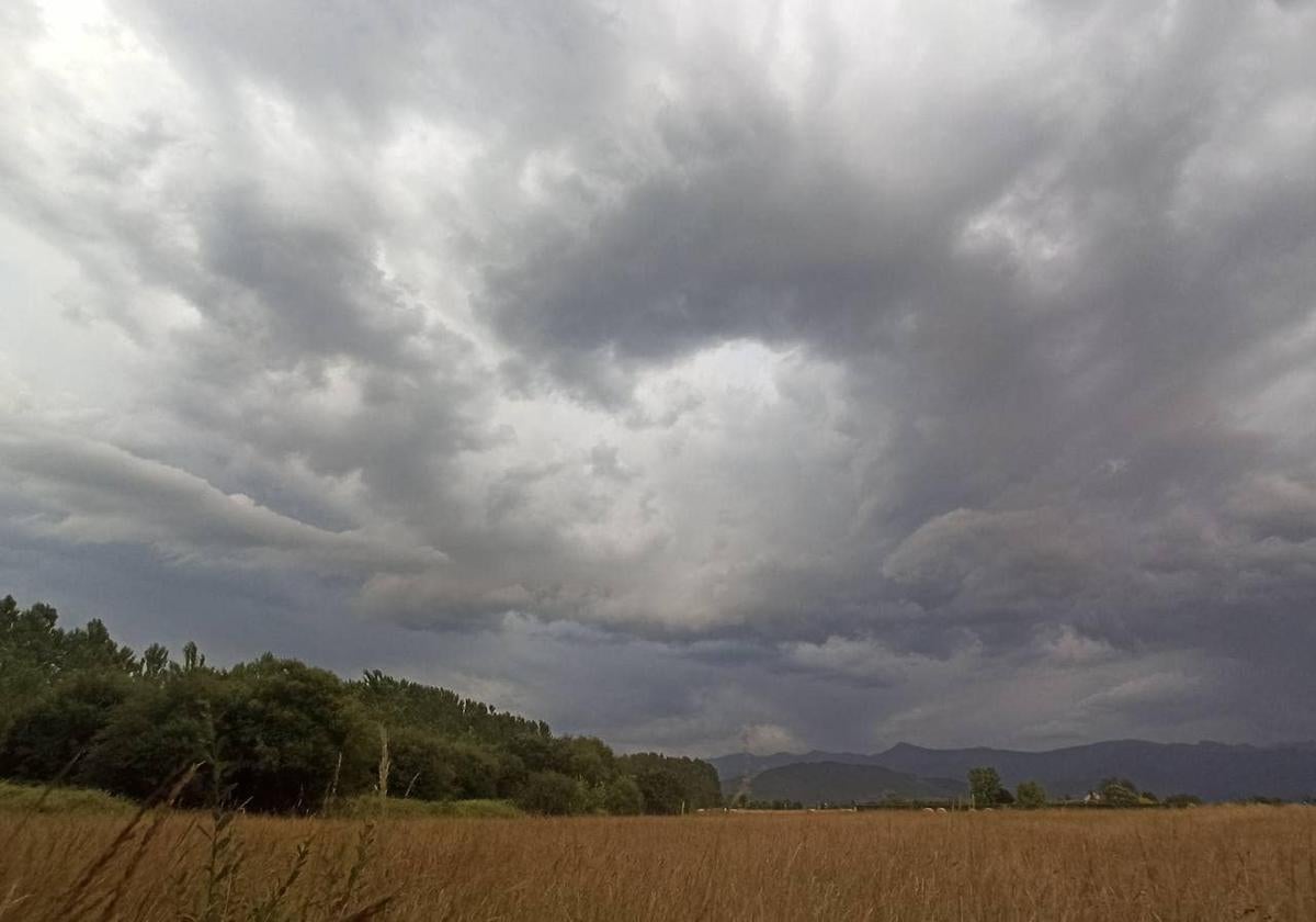 Leve caída de temperaturas y posibilidad de lluvia en León