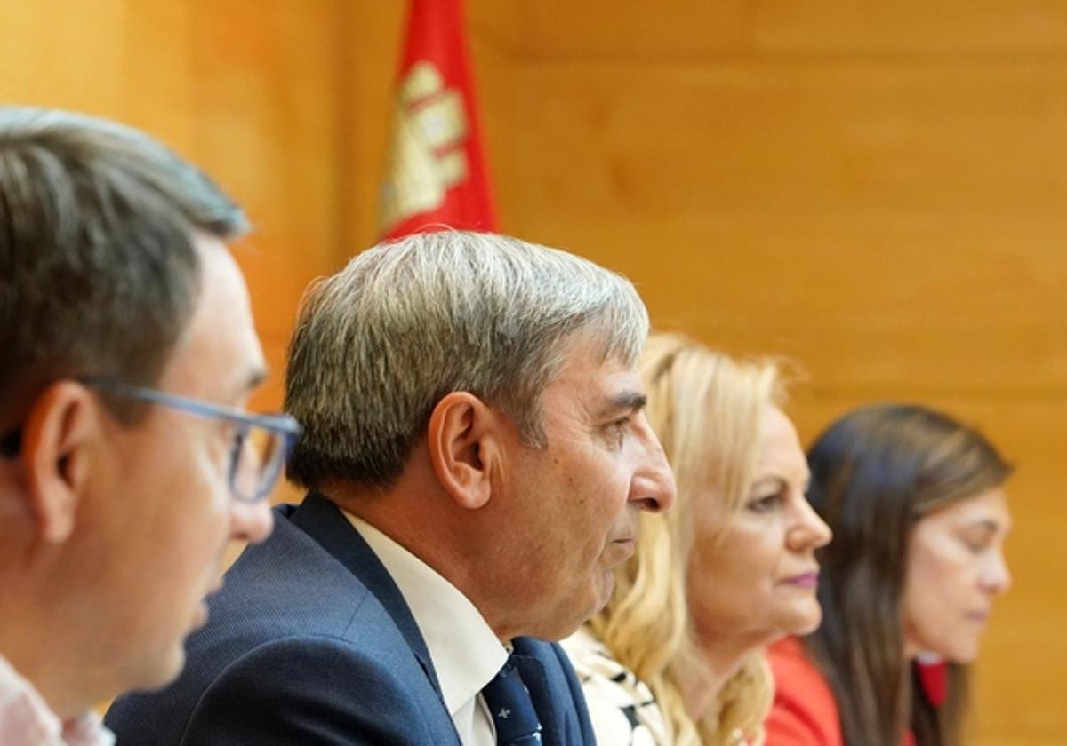 La Junta pone el Plan Director del Corredor Atlántico en el tejado del Gobierno