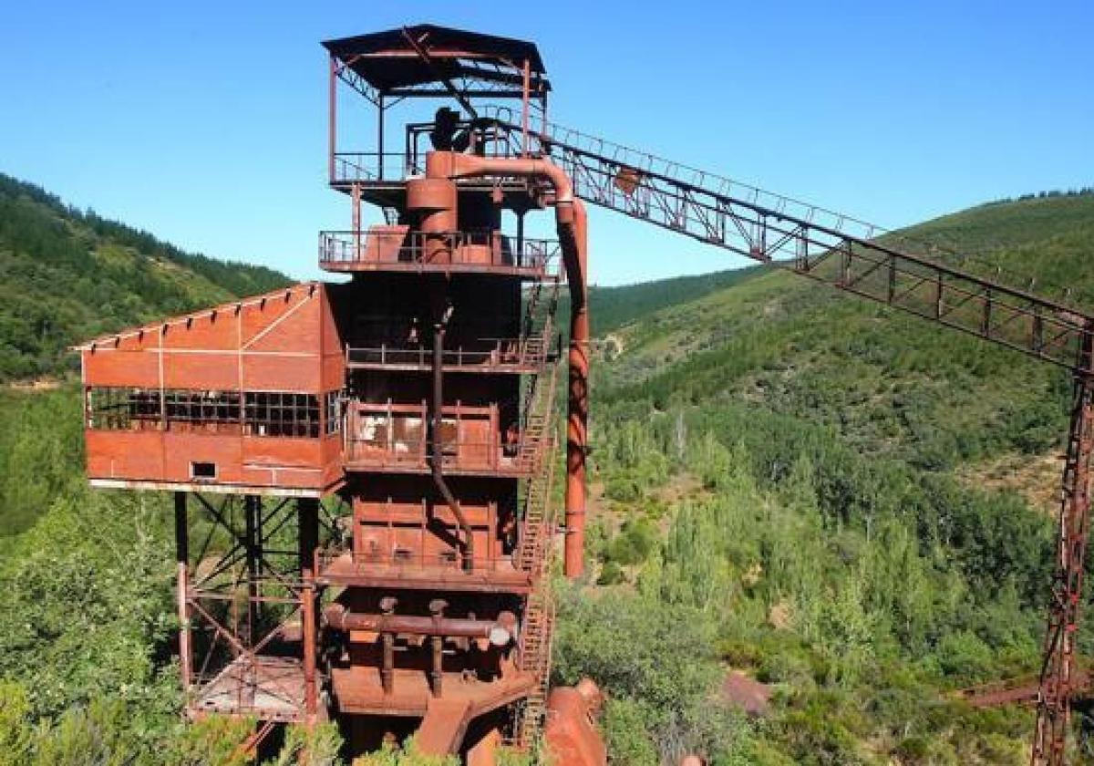 Vestigios de las cuencas mineras en León.