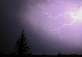 Imagen de archivo de una tormenta en León.