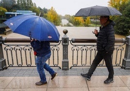 Lluvia en la ciudad de León.