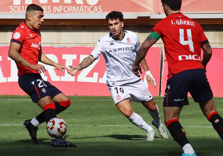 Antón Escobar, en un lance del partido.