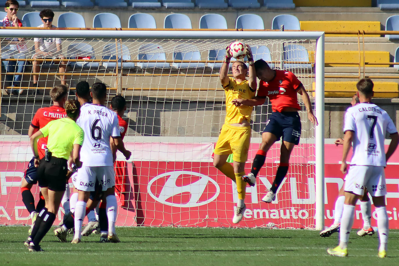 Las imágenes del Cultural-Osasuna Promesas