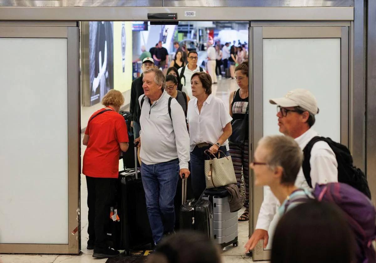 Comienza la venta de viajes del Imserso con casi 900.000 plazas