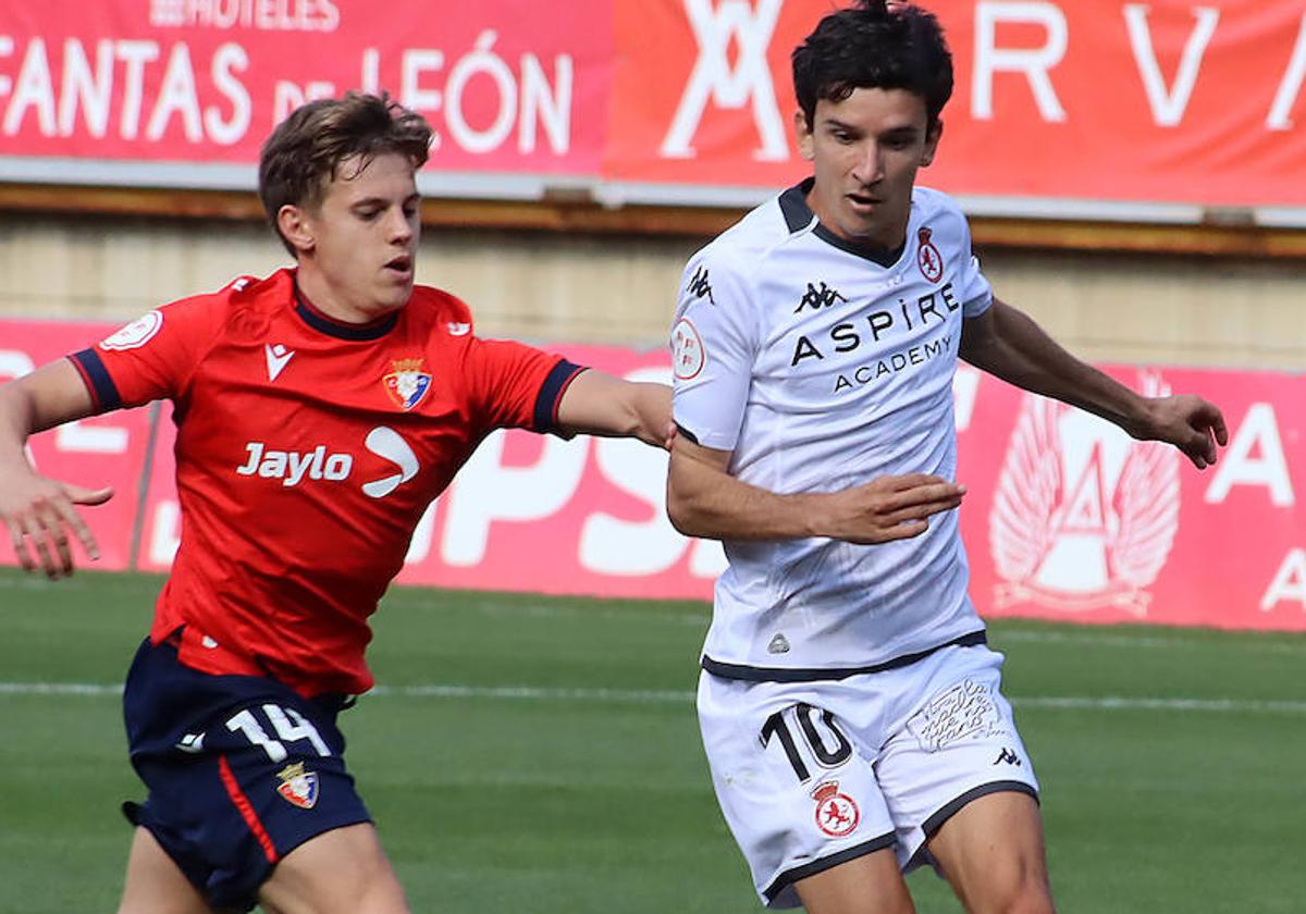 Luis Chacón, en el partido ante Osasuna Promesas