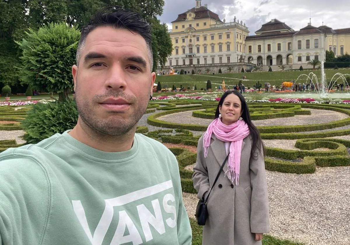 Dani y Eli, en el Palacio de Ludwigsburg.