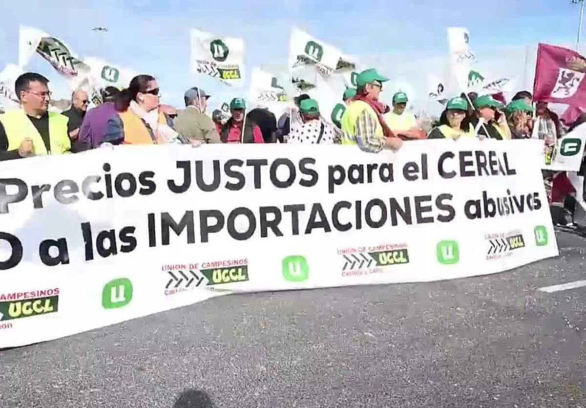 Protesta en el puerto de Santander.
