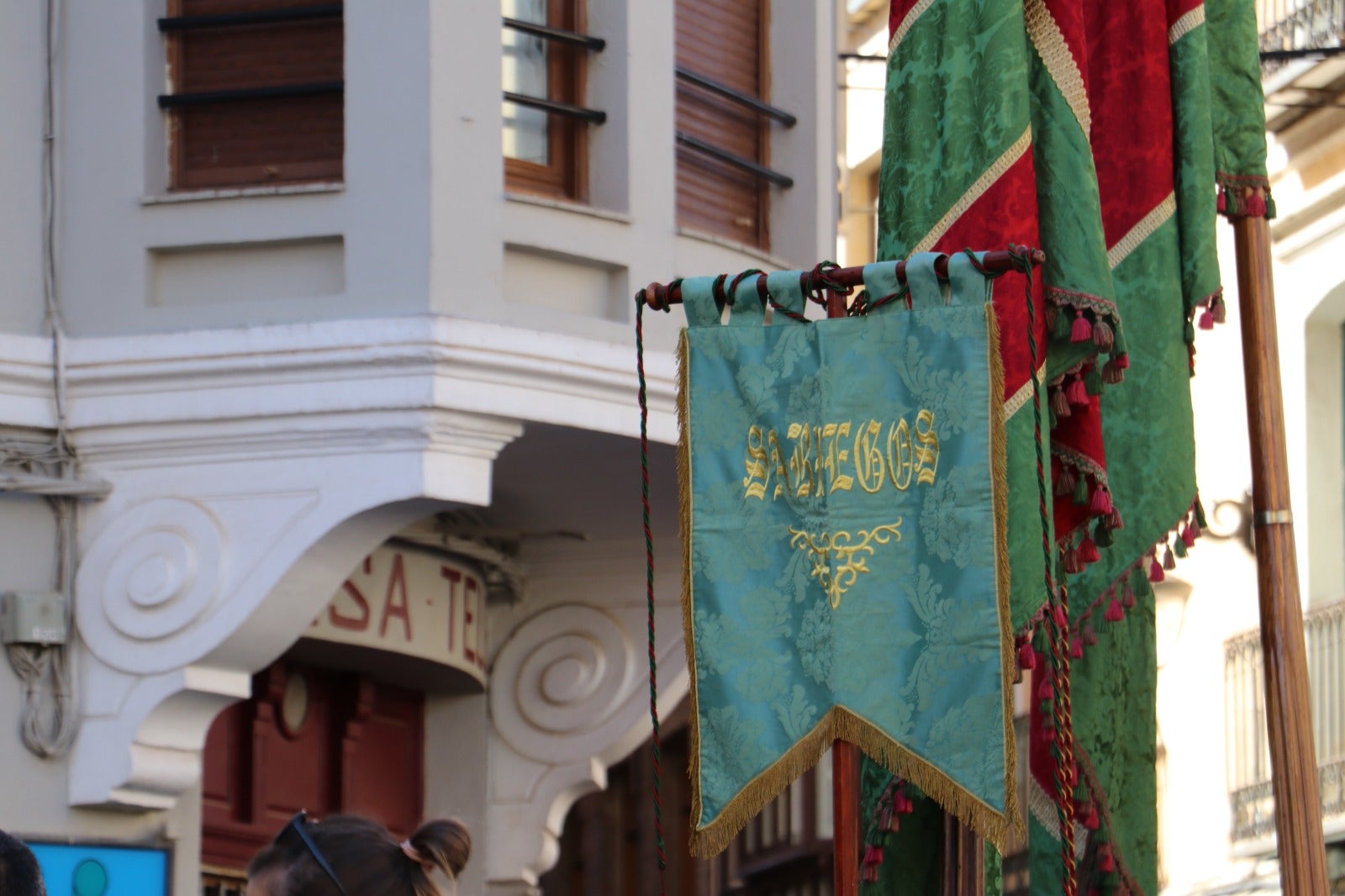 Todas las imágenes del desfile y concentración de pendones por San Froilán