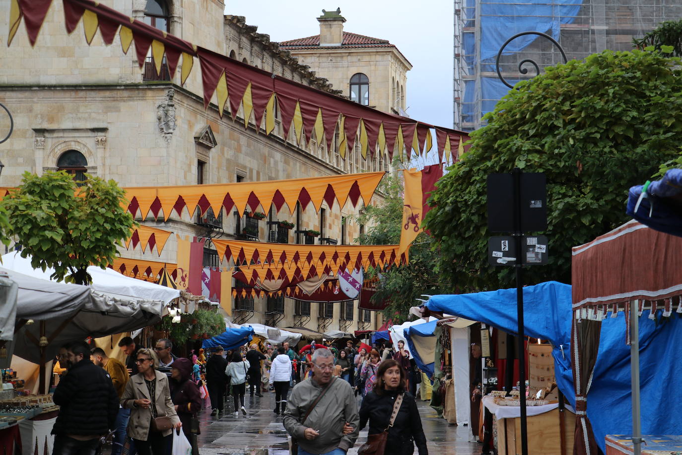 Abre el Mercado Medieval de León