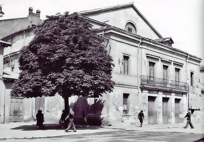 Fachada del Teatro Principal en 1933.