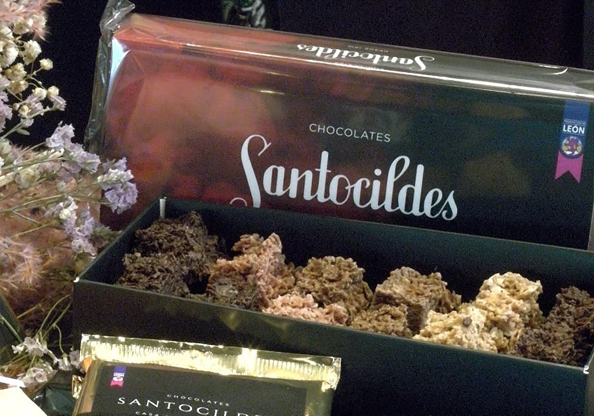 Imagen principal - Chocolates Santocildes en la feria de productos de León