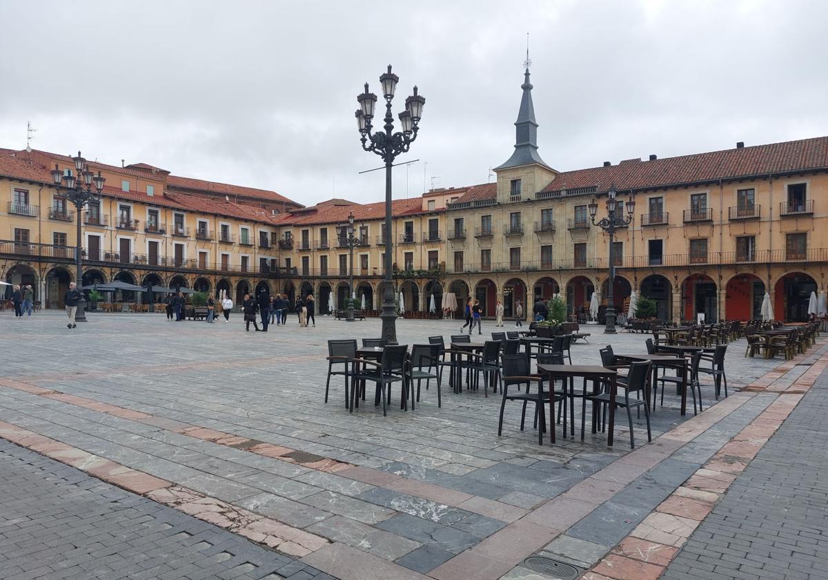 La plaza Mayor de León días antes del inicio de las obras.