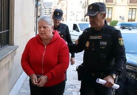 La Audiencia Provincial de León acoge el juicio contra la mujer acusada de matar al hombre con el que convivía en Villagarcía de la Vega.