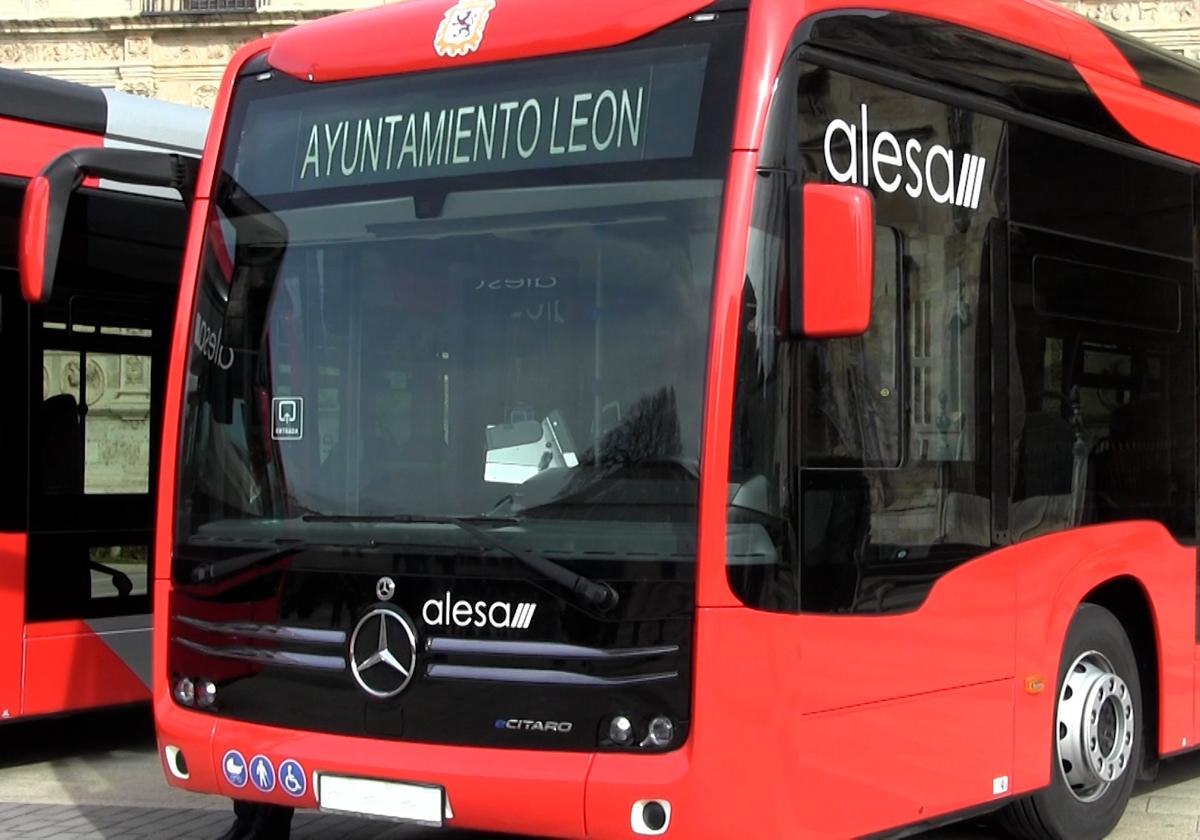 Imagen de archivo de un autobús urbano de León.