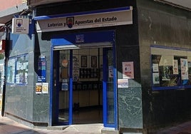 Administración número 1 de Valencia de Don Juan, donde fue repartido el primer premio de la Lotería Nacional de este jueves.