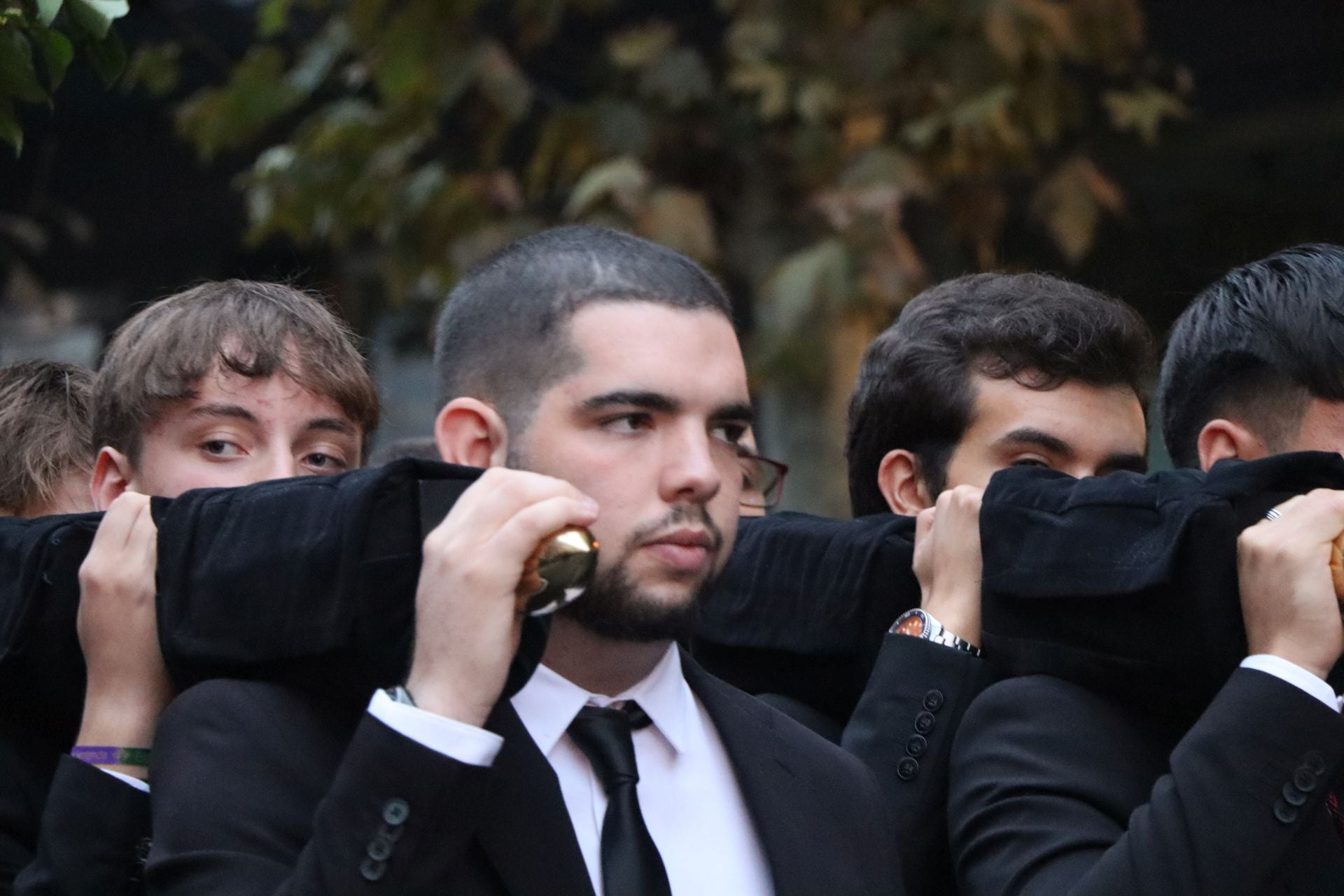 Las mejores imágenes de la Procesión Extraordinaria de San Juan Evangelista en León