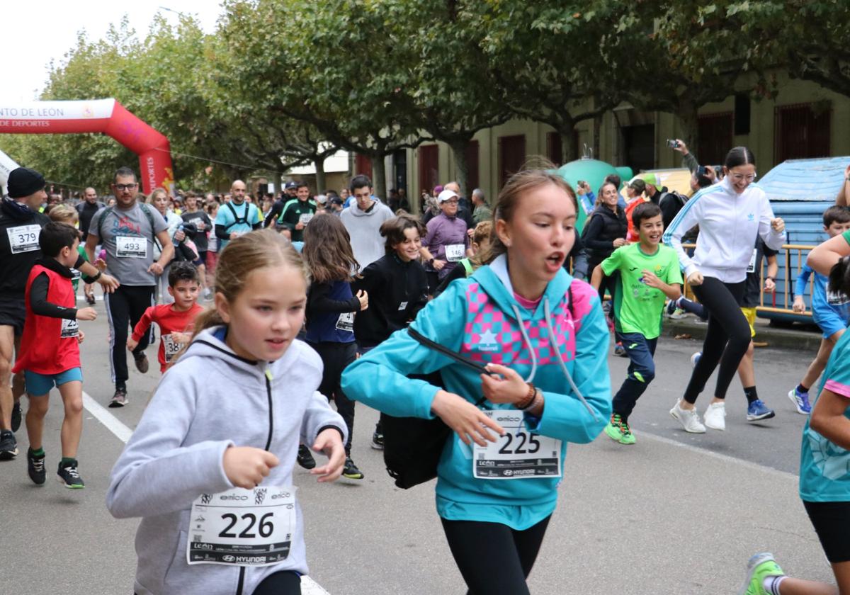 Las méjores imágenes de la carrera popular de los &#039;10 kilómetros Ciudad de León&#039;