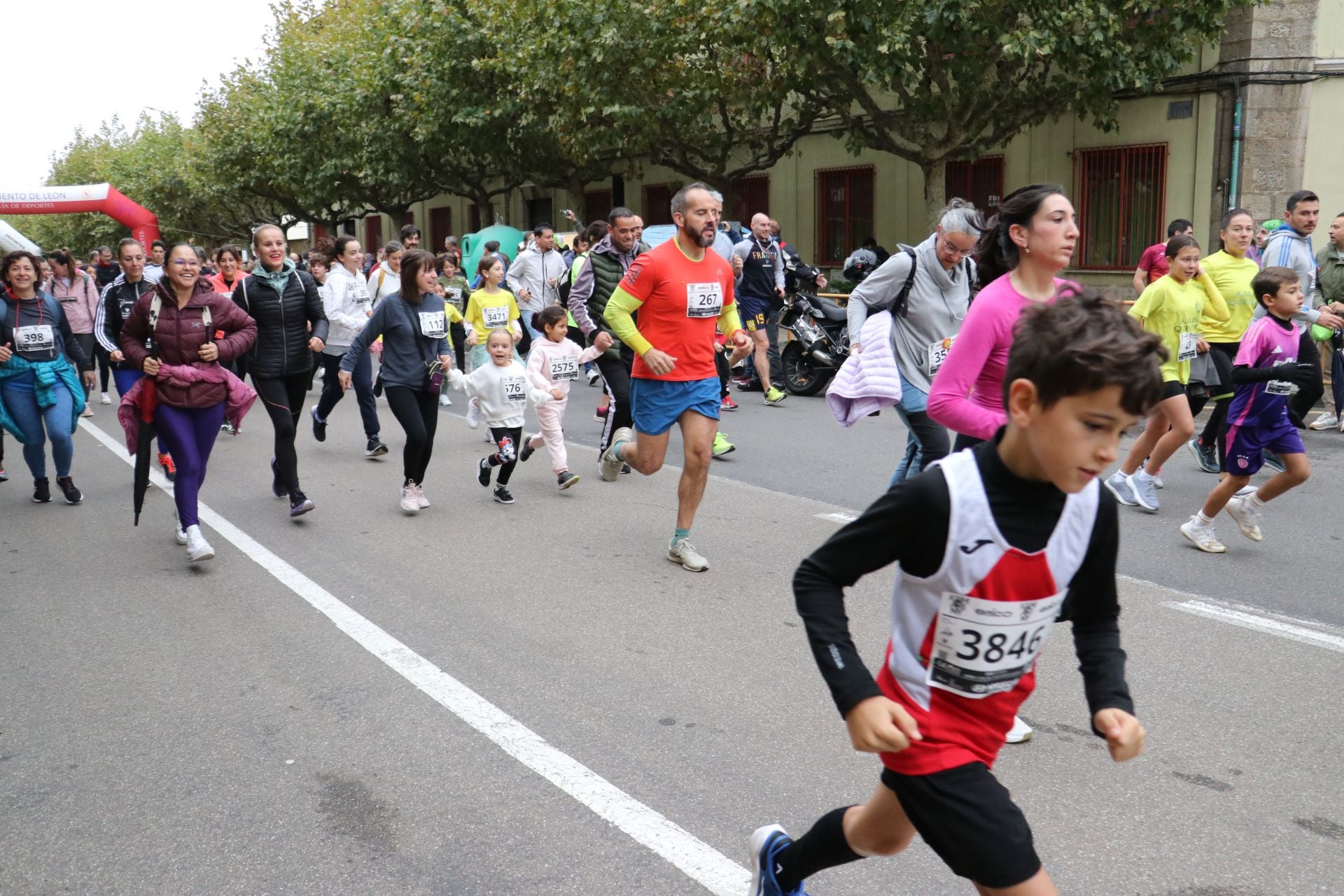 Las méjores imágenes de la carrera popular de los &#039;10 kilómetros Ciudad de León&#039;