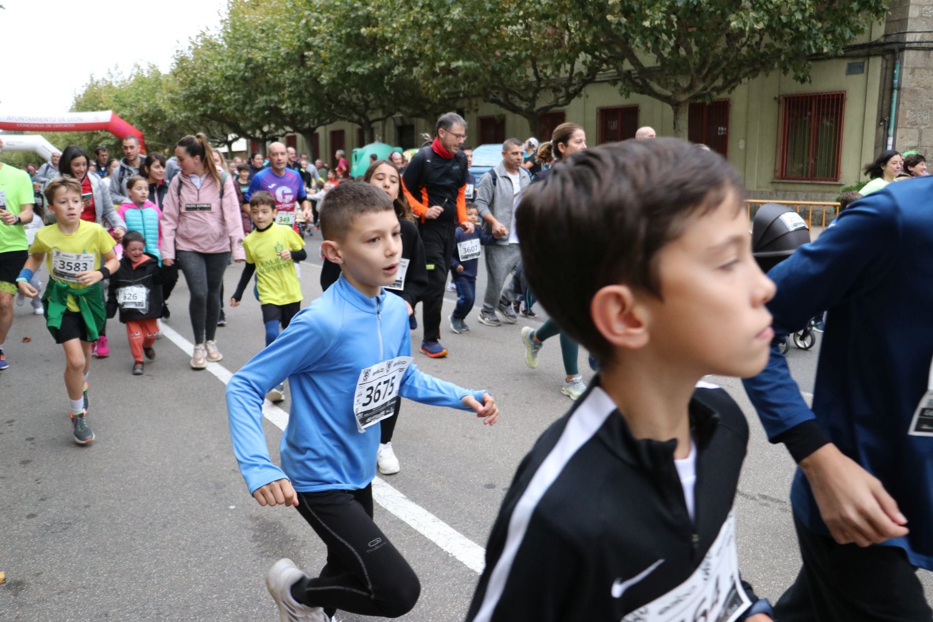 Las méjores imágenes de la carrera popular de los &#039;10 kilómetros Ciudad de León&#039;