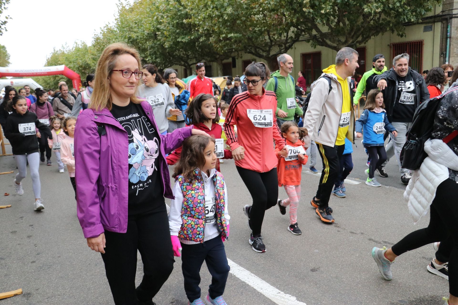 Las méjores imágenes de la carrera popular de los &#039;10 kilómetros Ciudad de León&#039;