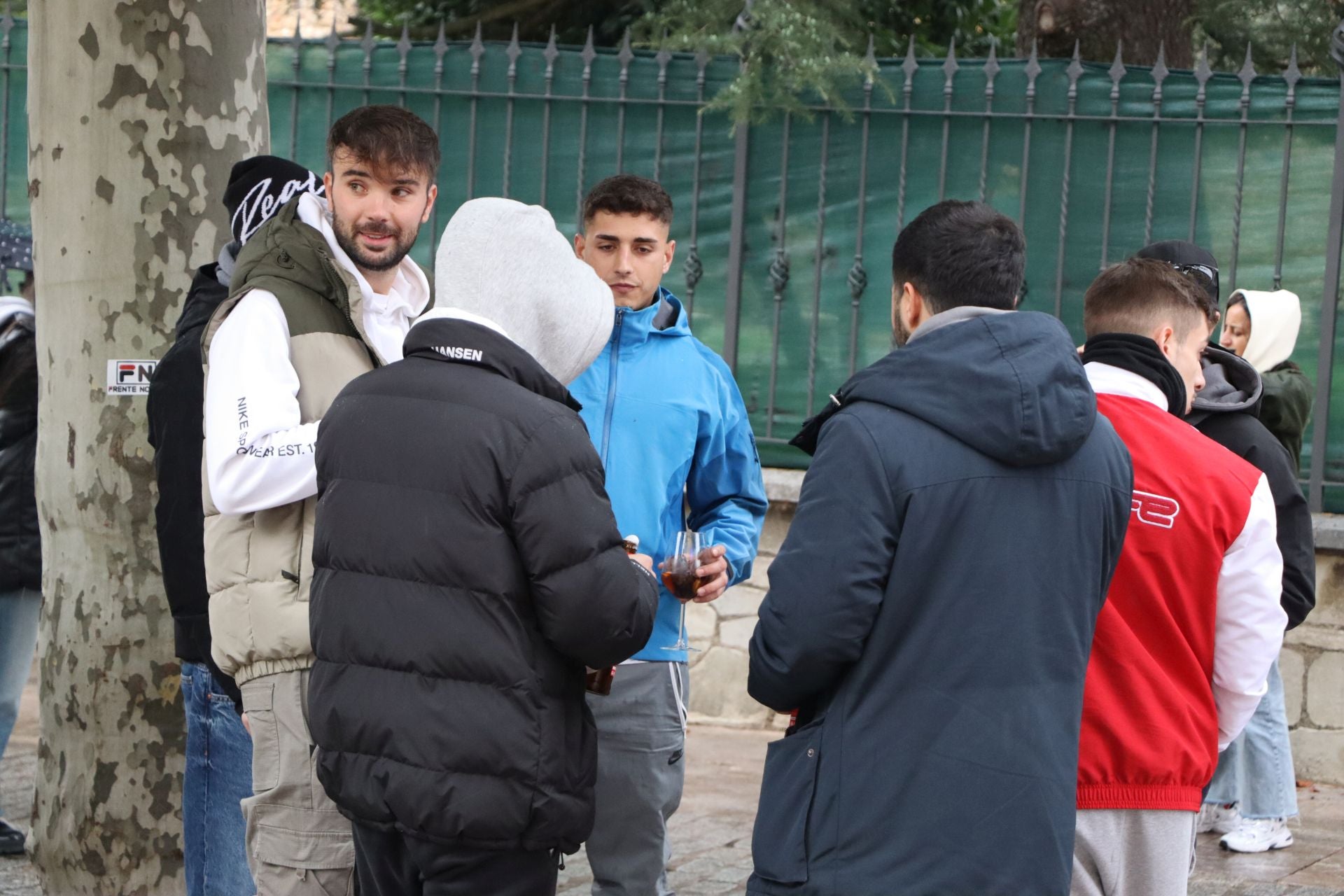 Las mejores imágenes del ambiente previo al derbi entre Cultural y Ponferradina