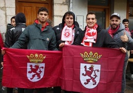 Aficionados culturalistas en la plaza de San Martín.