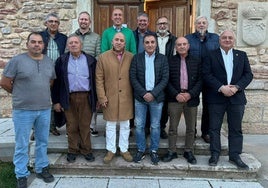 Reunión en Matallana de Torío de los alcaldes de la línea de Feve.