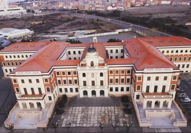 Vista aérea del colegio.