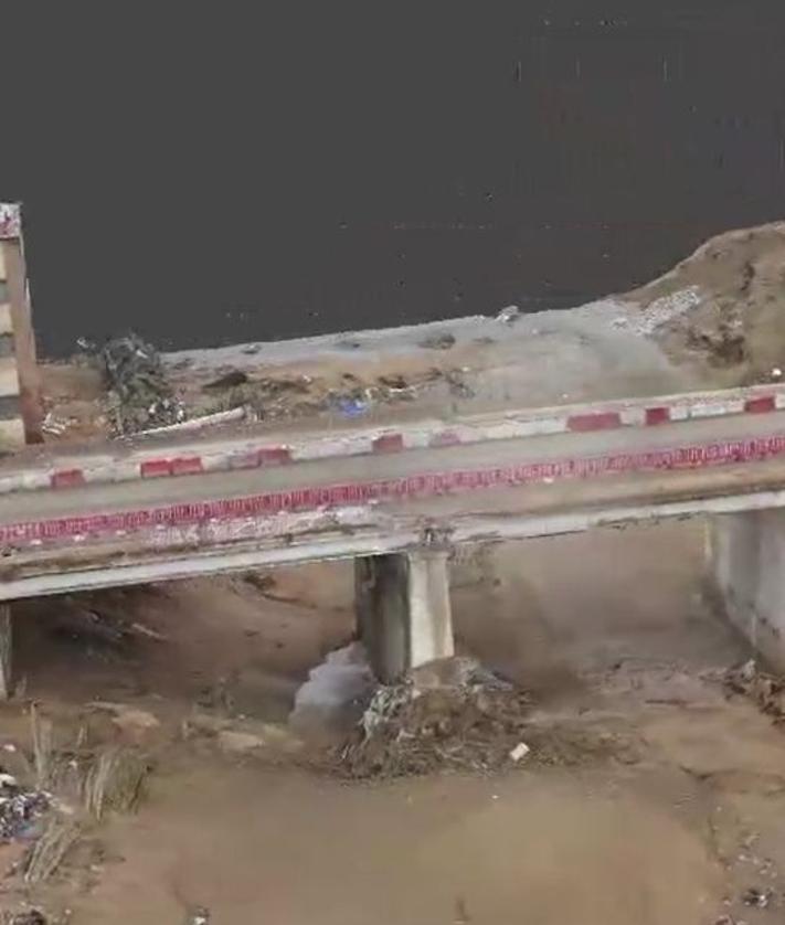 Imagen secundaria 2 - Así graba un dron de la Udrume leonesa la devastación de Valencia tras la DANA