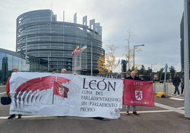 reivindicación del Conceyu País Llionés frente al Parlamento Europeo