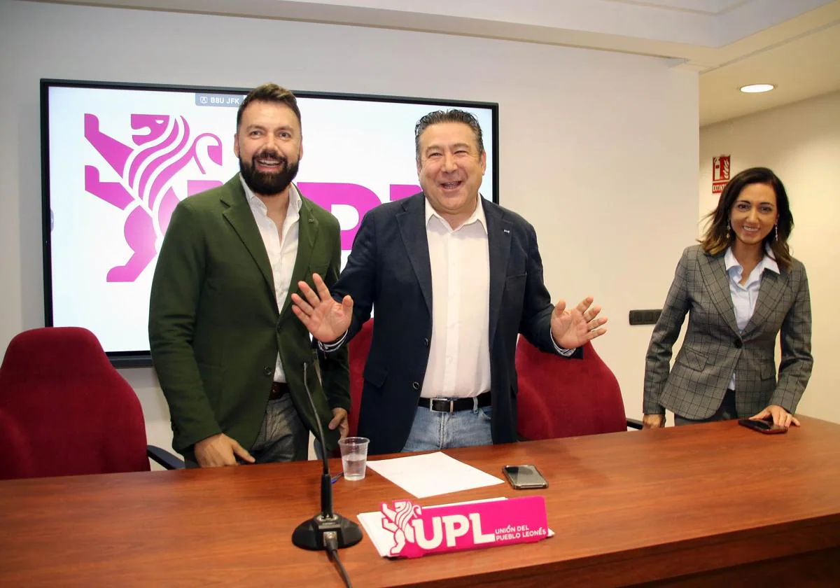 Rueda de prensa en la sede de UPL.