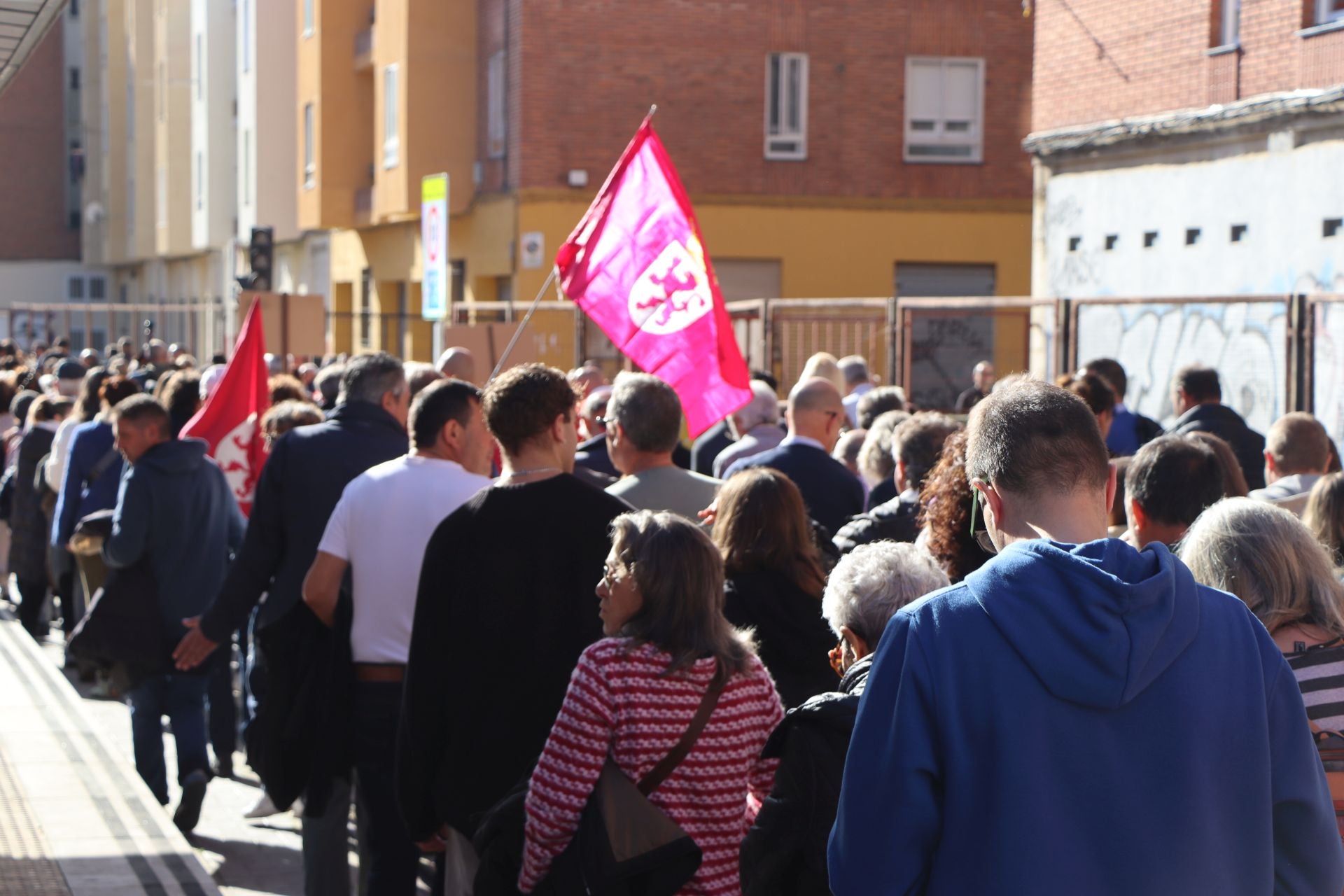 Manifestación por el futuro de Feve en León