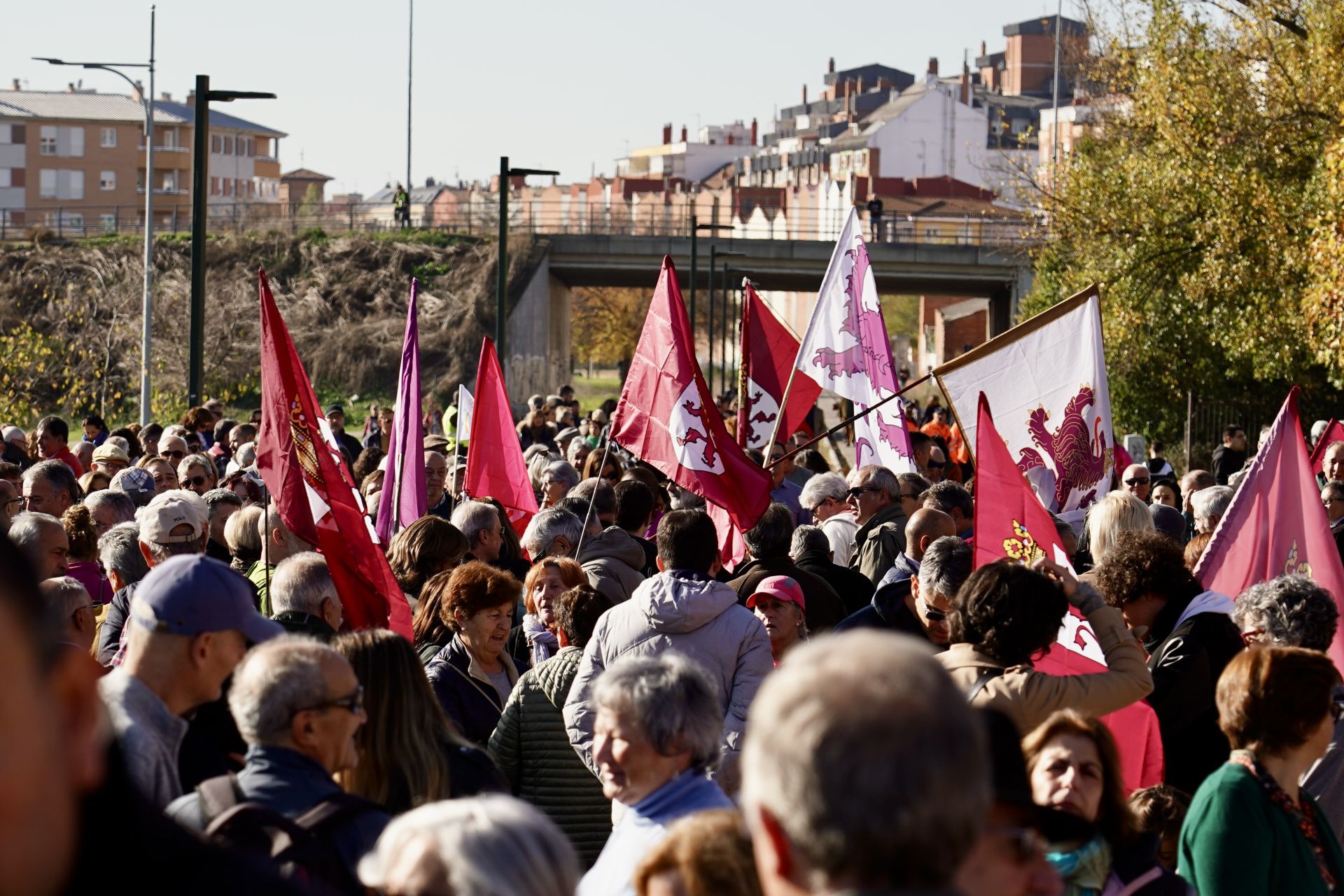 Manifestación por el futuro de Feve en León