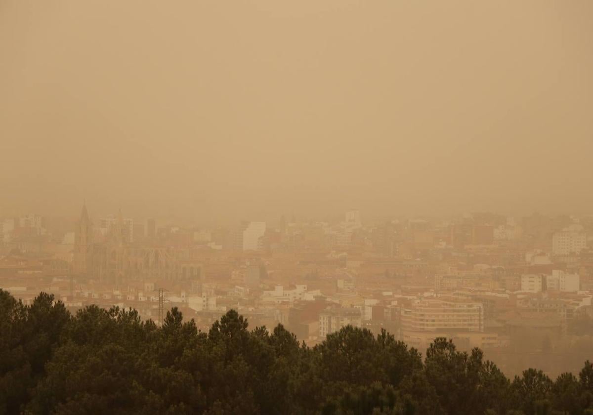 Alerta en León por el inicio de un episodio de polvo africano