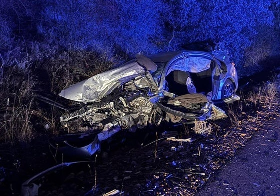 Estado de uno de los coches accidentados en Fontecha.