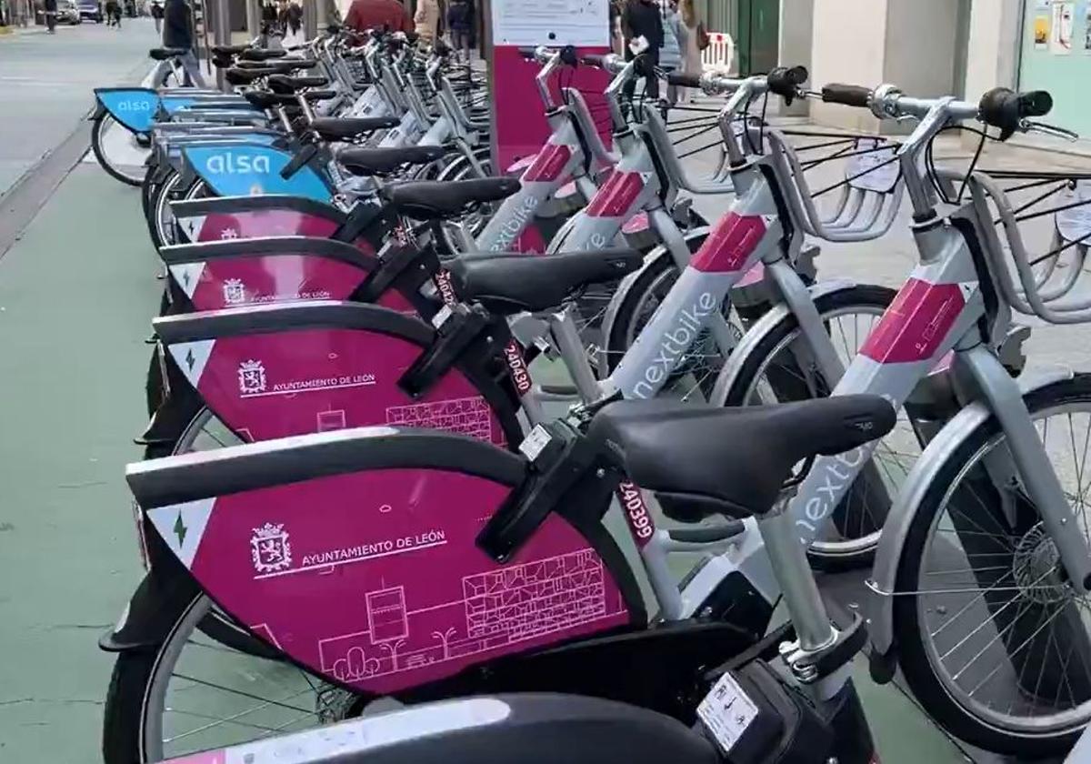 Bicicletas eléctricas del Ayuntamiento de León.