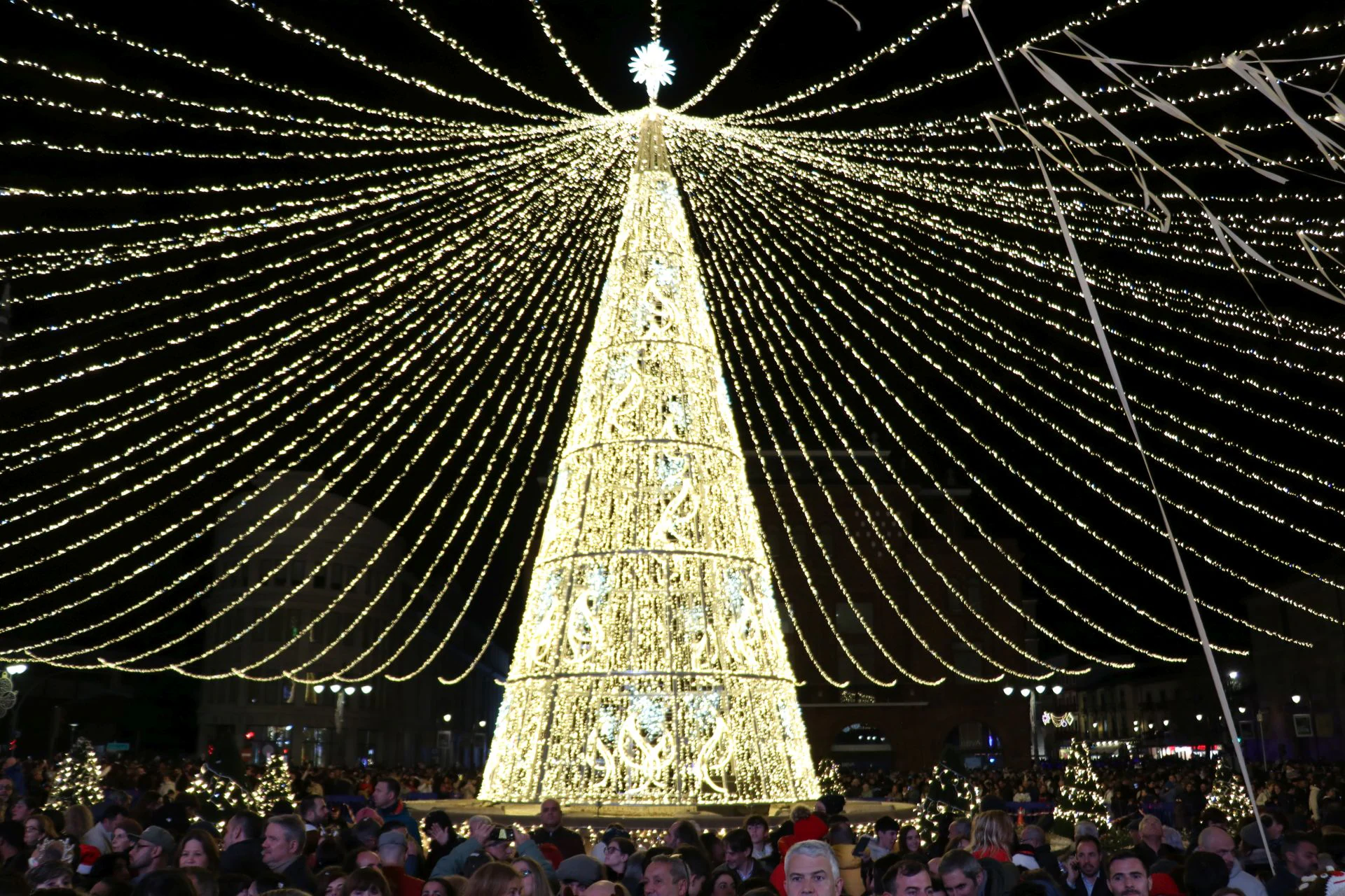 Encendido navideño en la ciudad de León