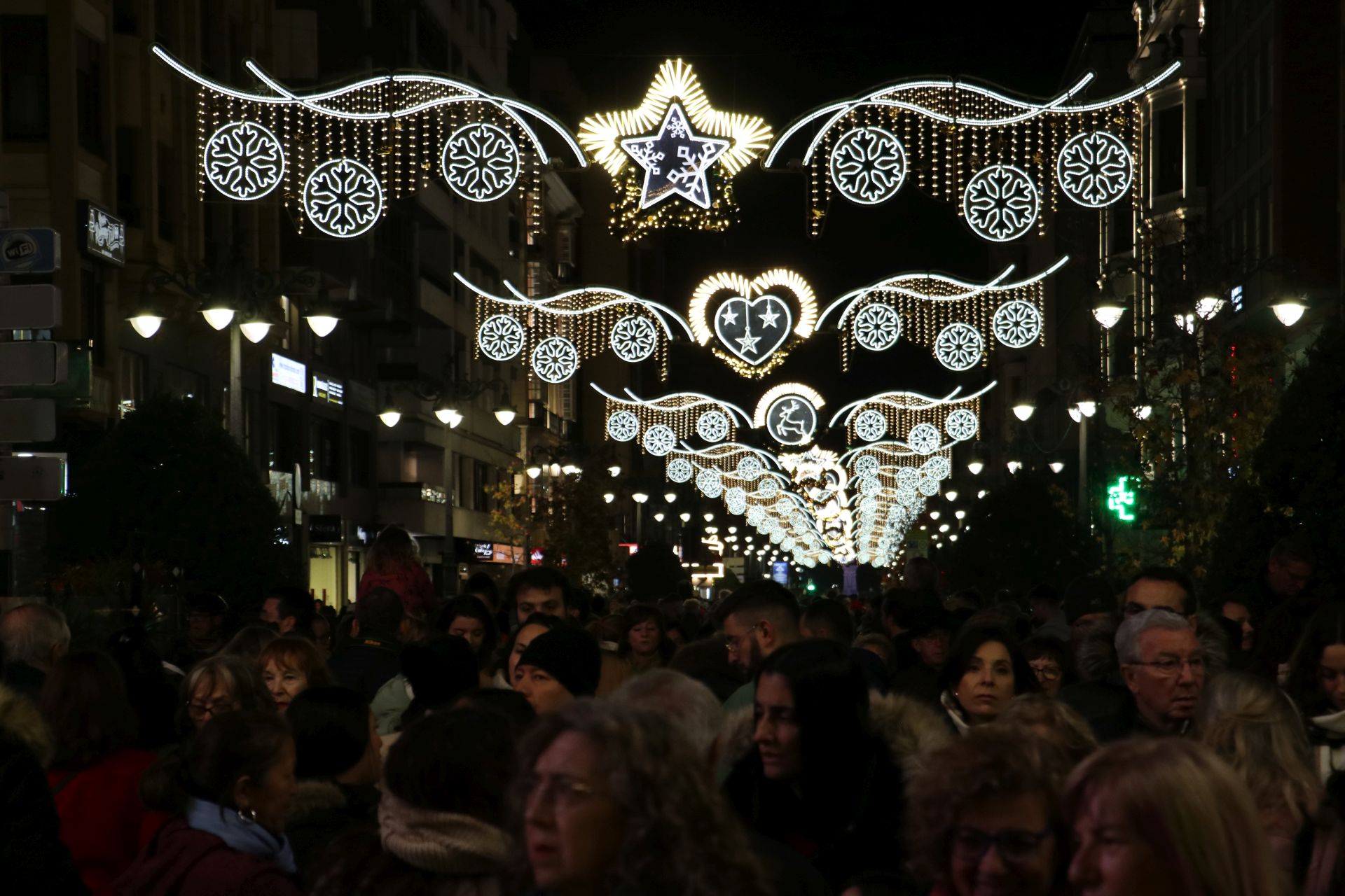 Encendido navideño en la ciudad de León