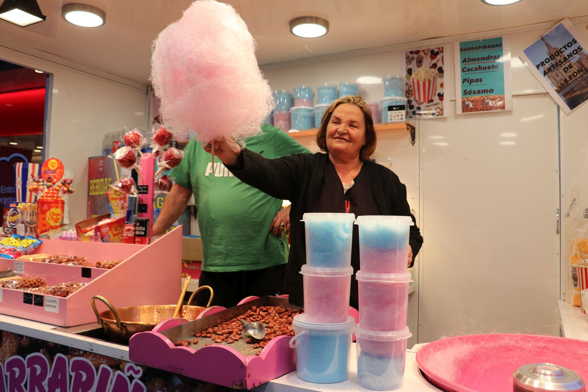 Una dulce tradición: 22 años vendiendo algodón de azucar