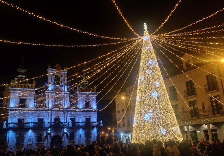 Encendido de luces navideñas en Astorga