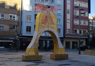 Un nuevo adorno navideño fotogénico en la ciudad de León