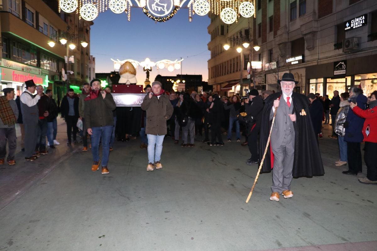 Las galochas vuelven a pisar con fuerza las calles de León