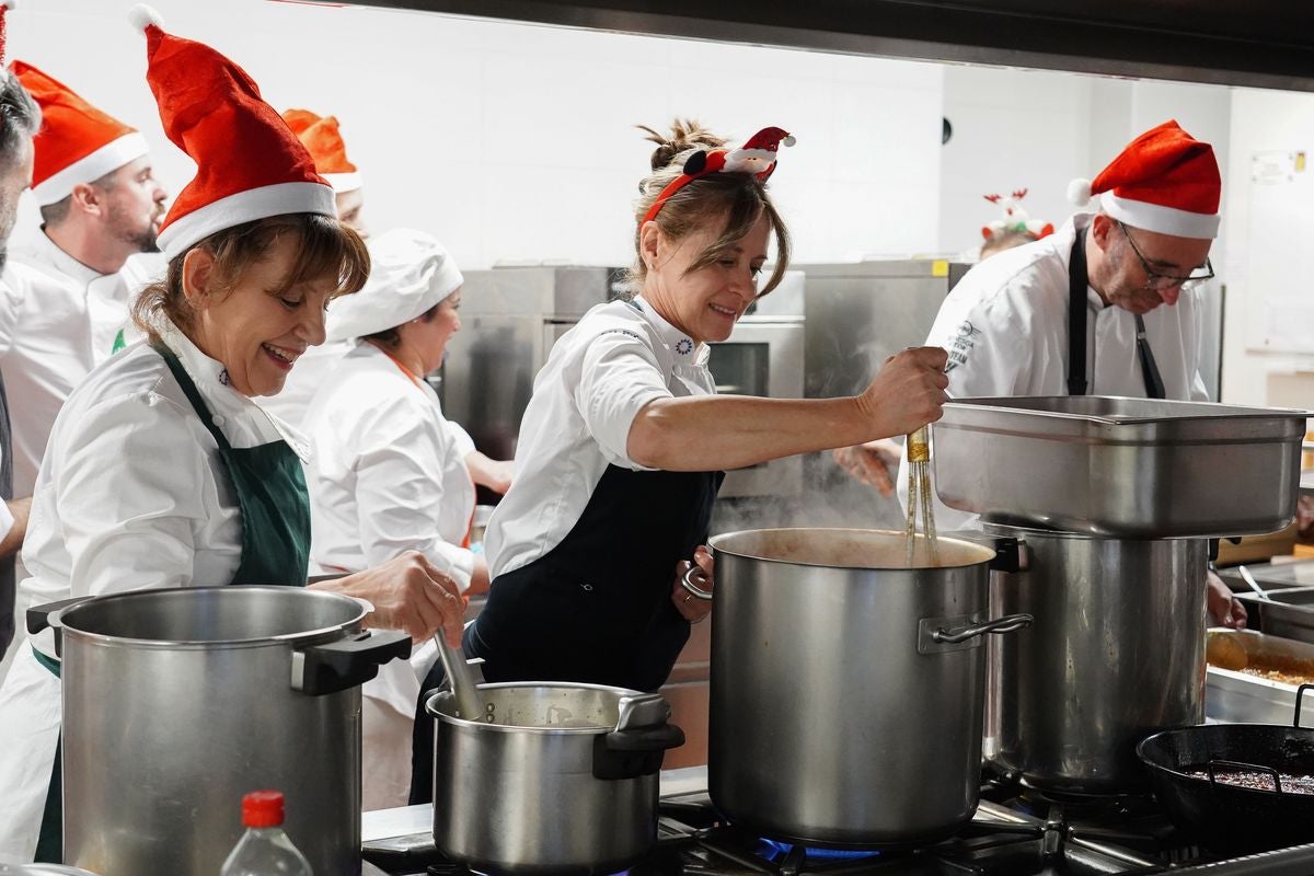Un menú de &#039;Estrella&#039; para el comedor social de Asleca