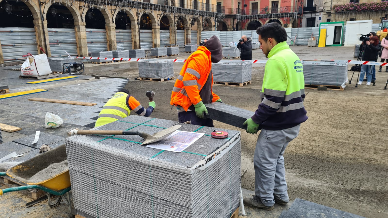 Obras en la Plaza Mayor de León