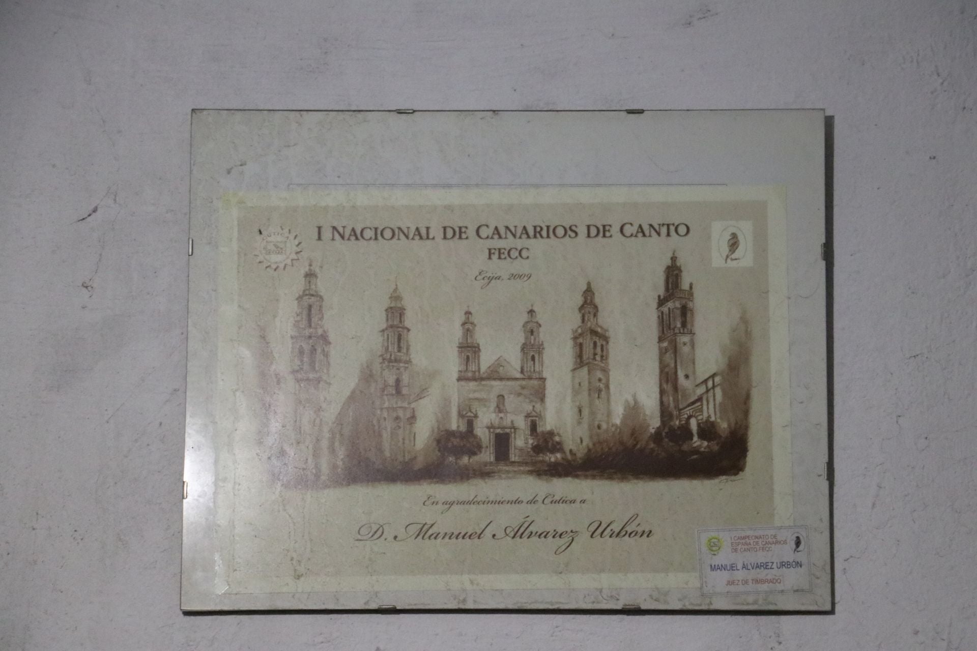 Cría de canarios en La Robla