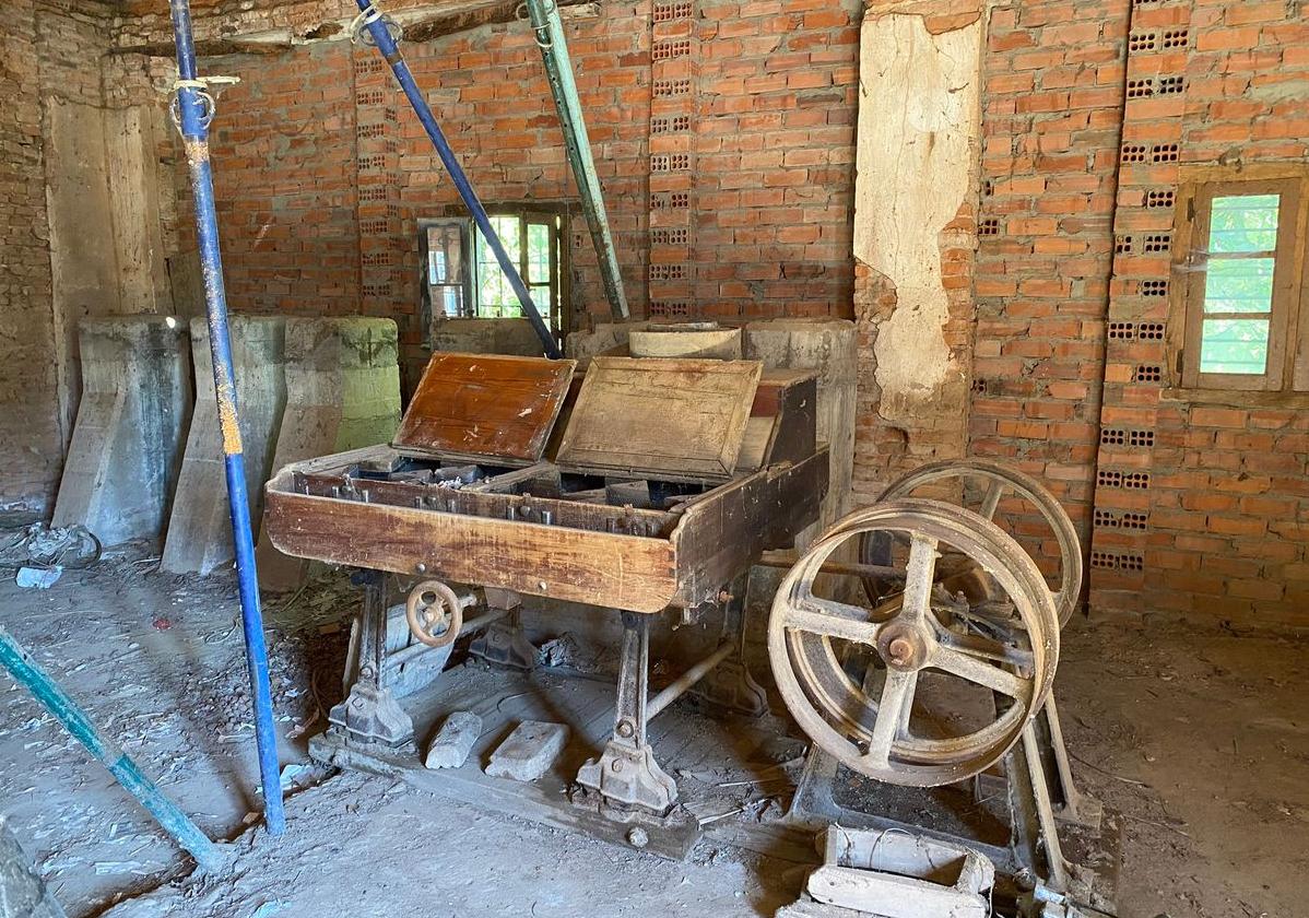 Interior del molino de Seisón de la Vega.